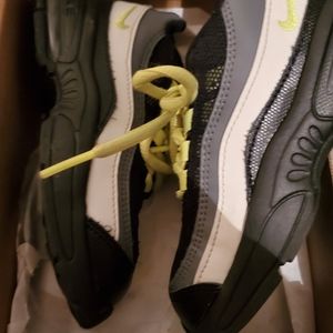 Boys 9c Airmax